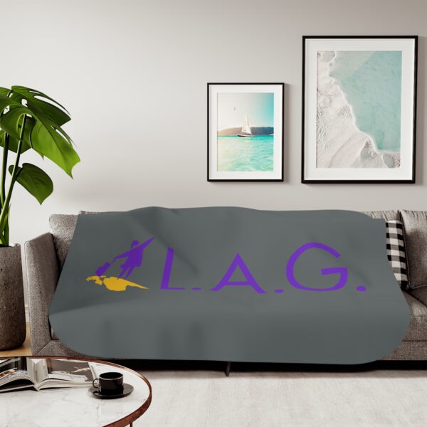 LAG LOGO Sherpa Blanket, Two Colors - Image 23